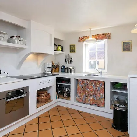 12 Person In * למביג