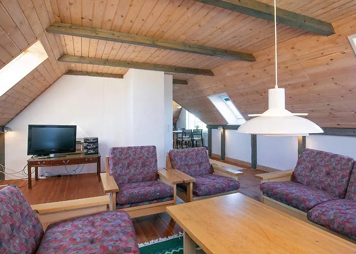 Feriehus 12 Person In